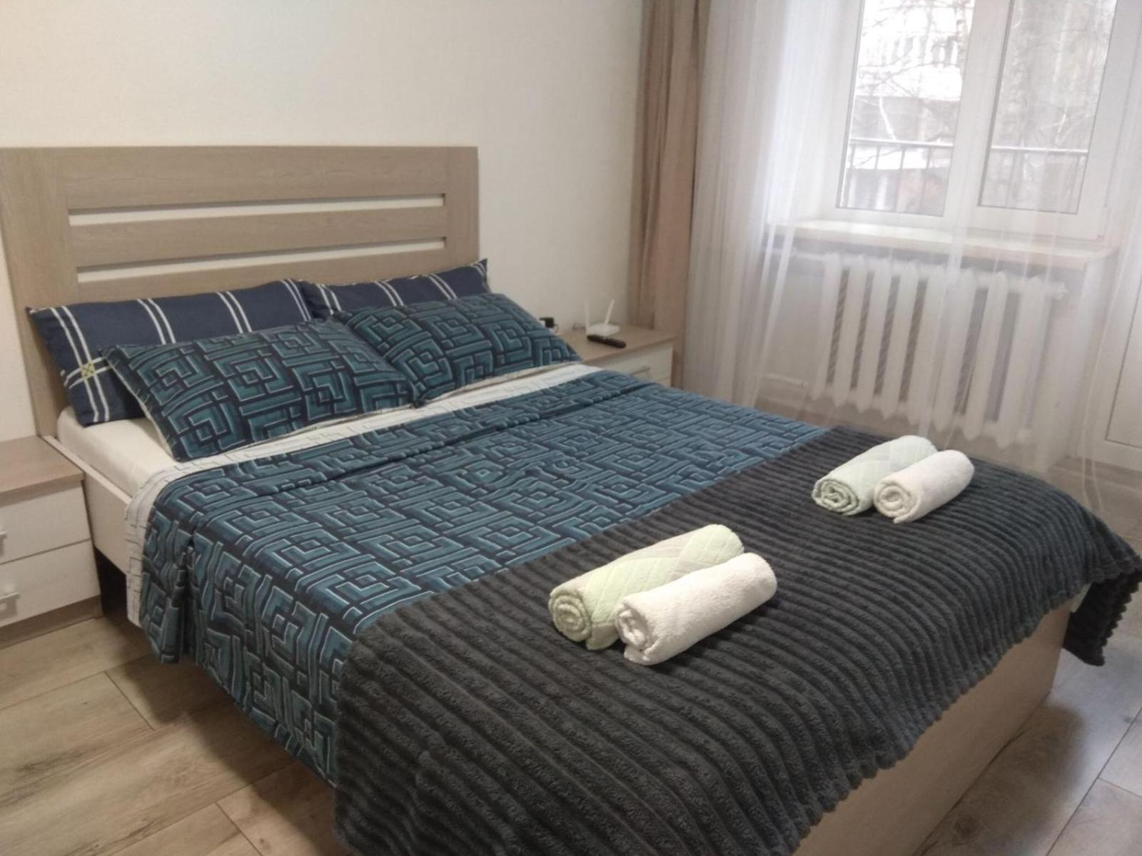 Нова 2Х Кімнатна В Центре Apartman Rivne Kültér fotó